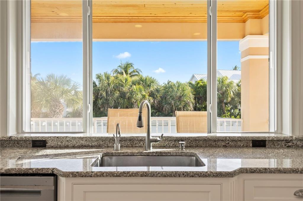 2275 Genesea Ln Vero Beach, FL 32963