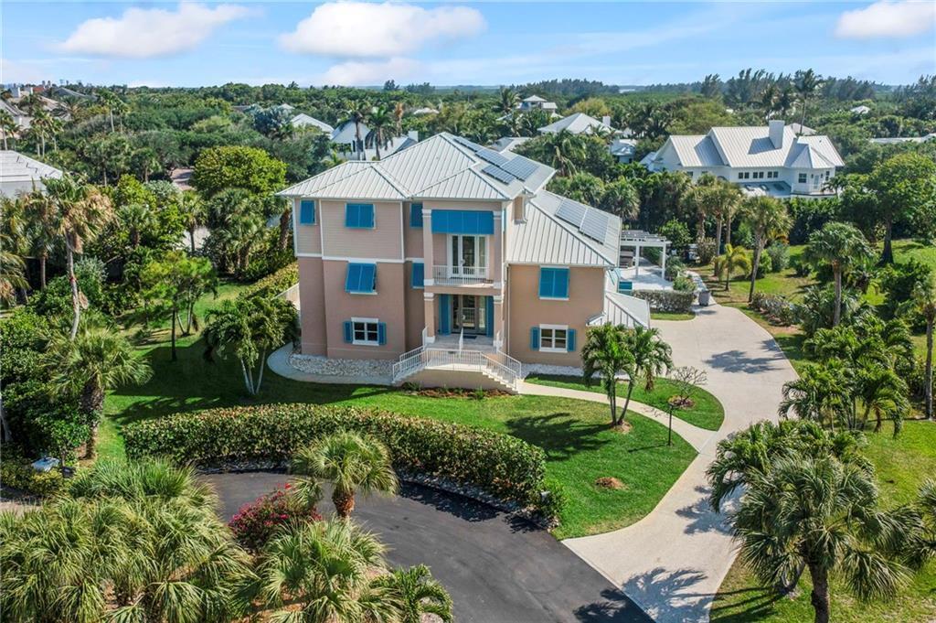 2275 Genesea Ln Vero Beach, FL 32963