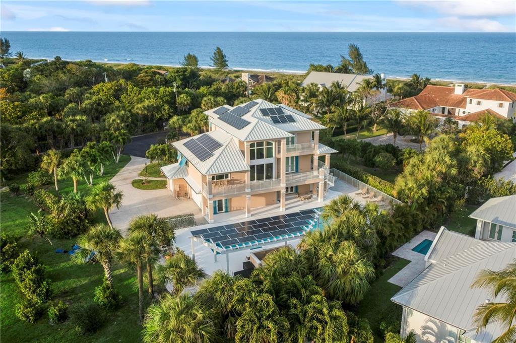 2275 Genesea Ln Vero Beach, FL 32963