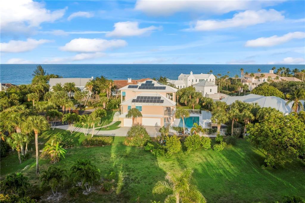 2275 Genesea Ln Vero Beach, FL 32963