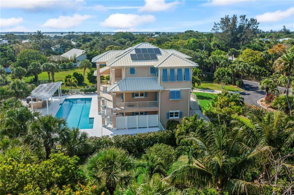 2275 Genesea Ln Vero Beach, FL 32963