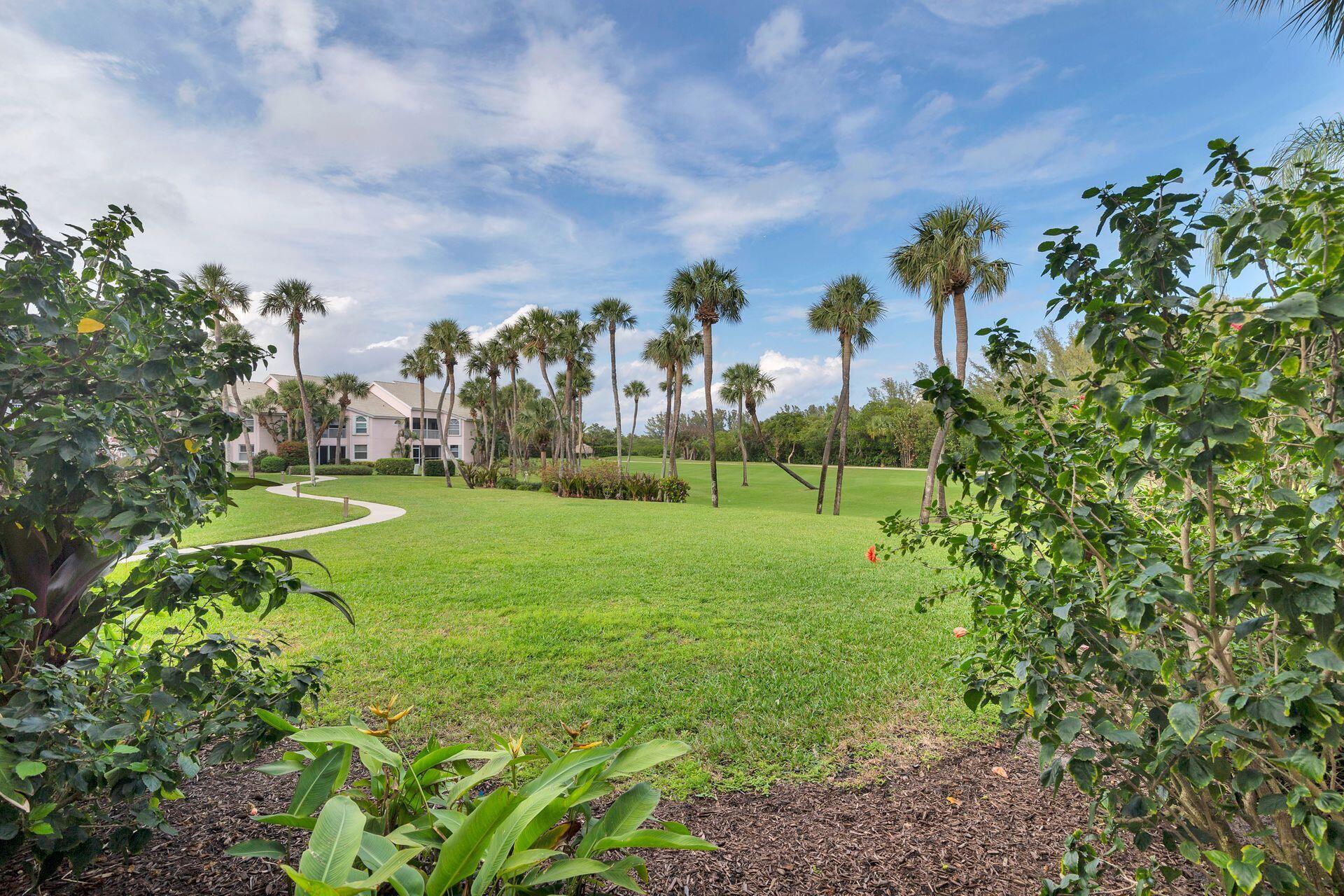 2502 Fairway Dr Jupiter, FL 33477