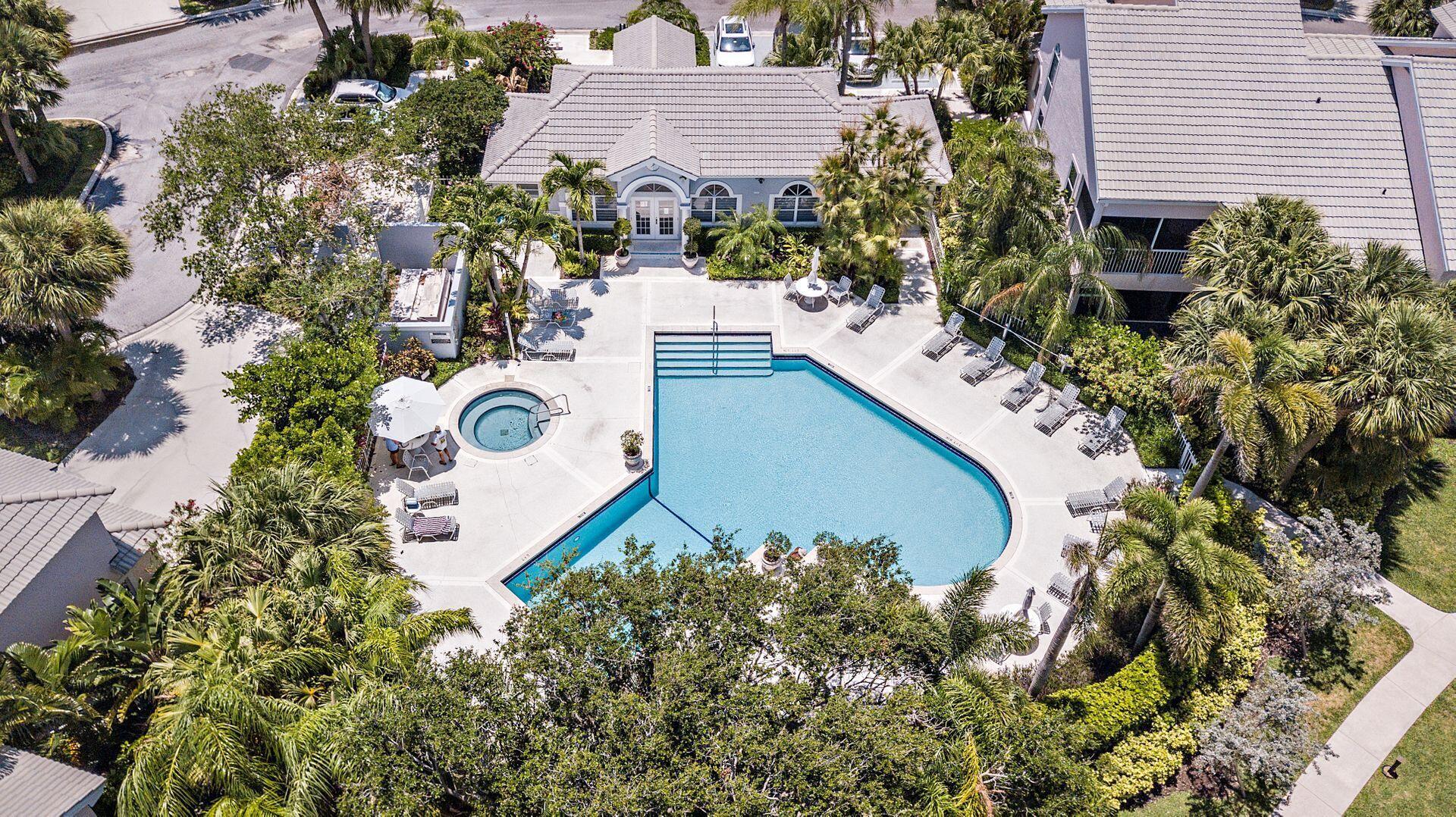 2502 Fairway Dr Jupiter, FL 33477