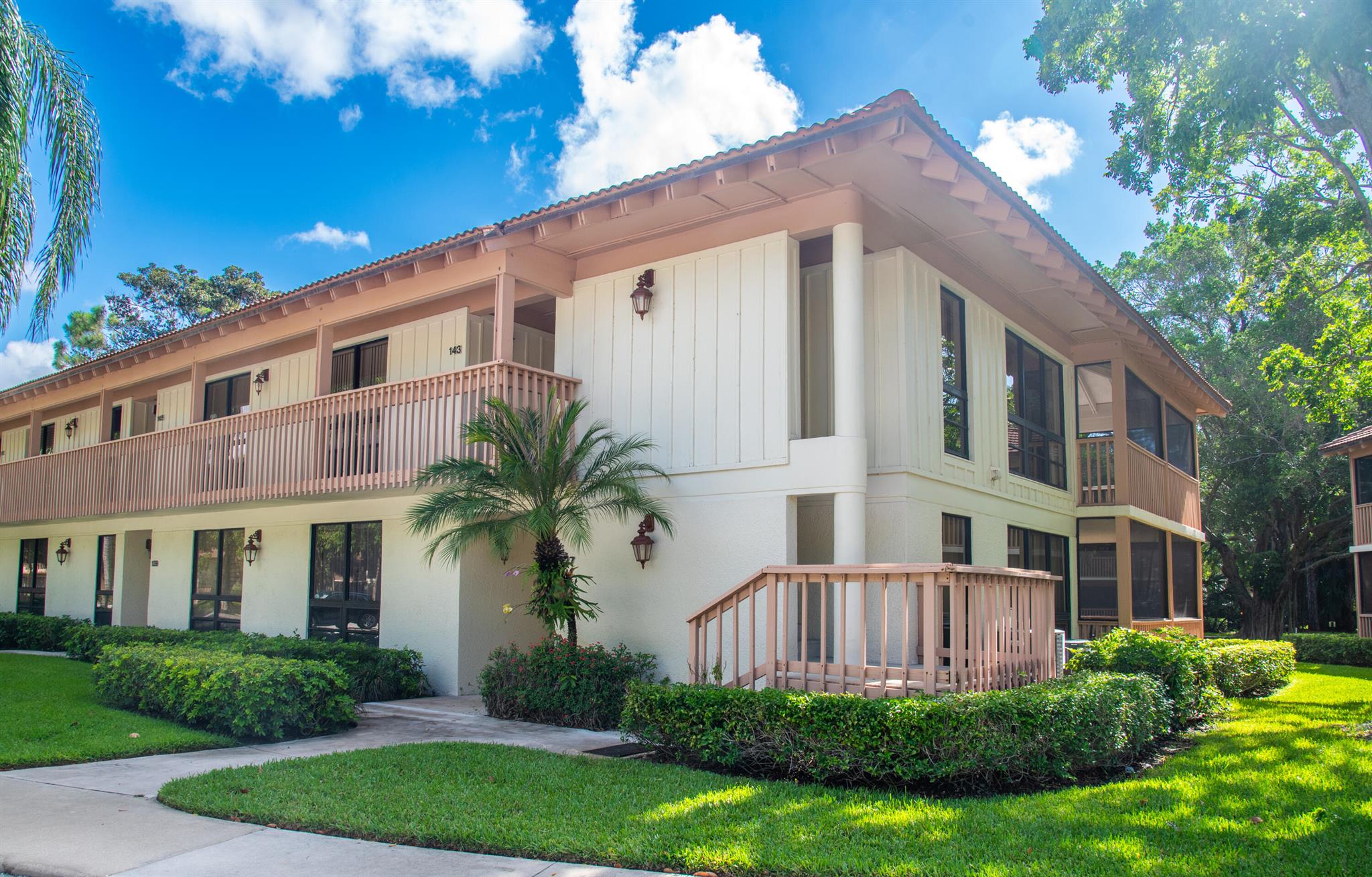 143 Brackenwood Rd