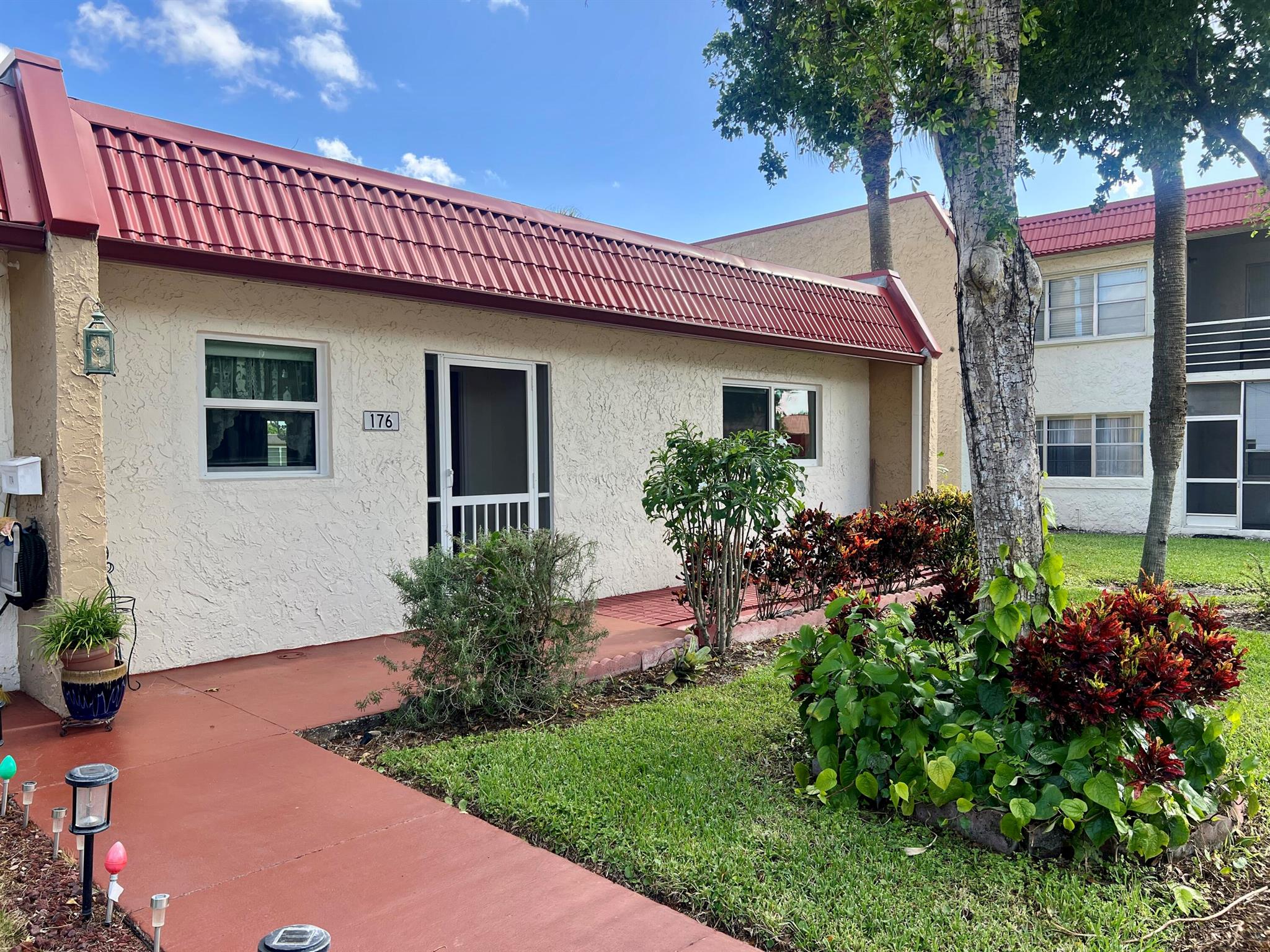 176 Lake Evelyn Dr