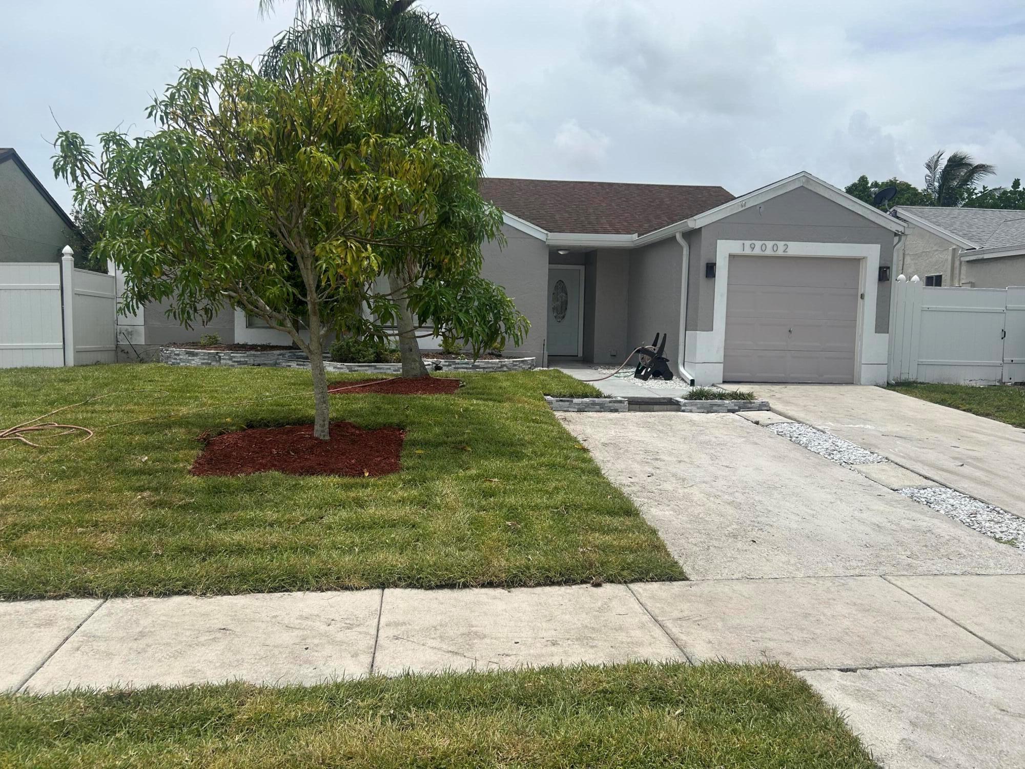 19002 Cloud Lk Cir