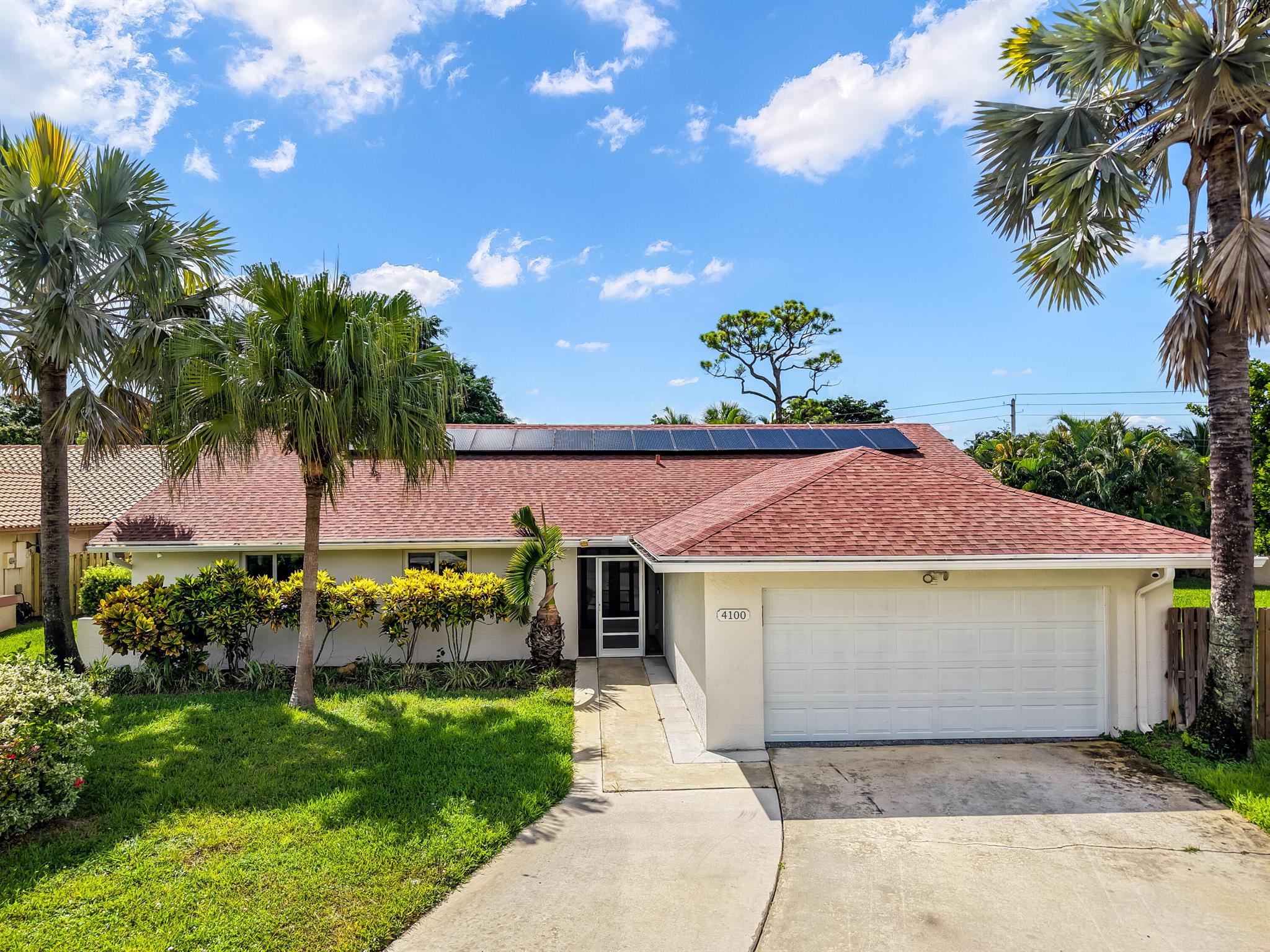 4100 NW 7th Ln
