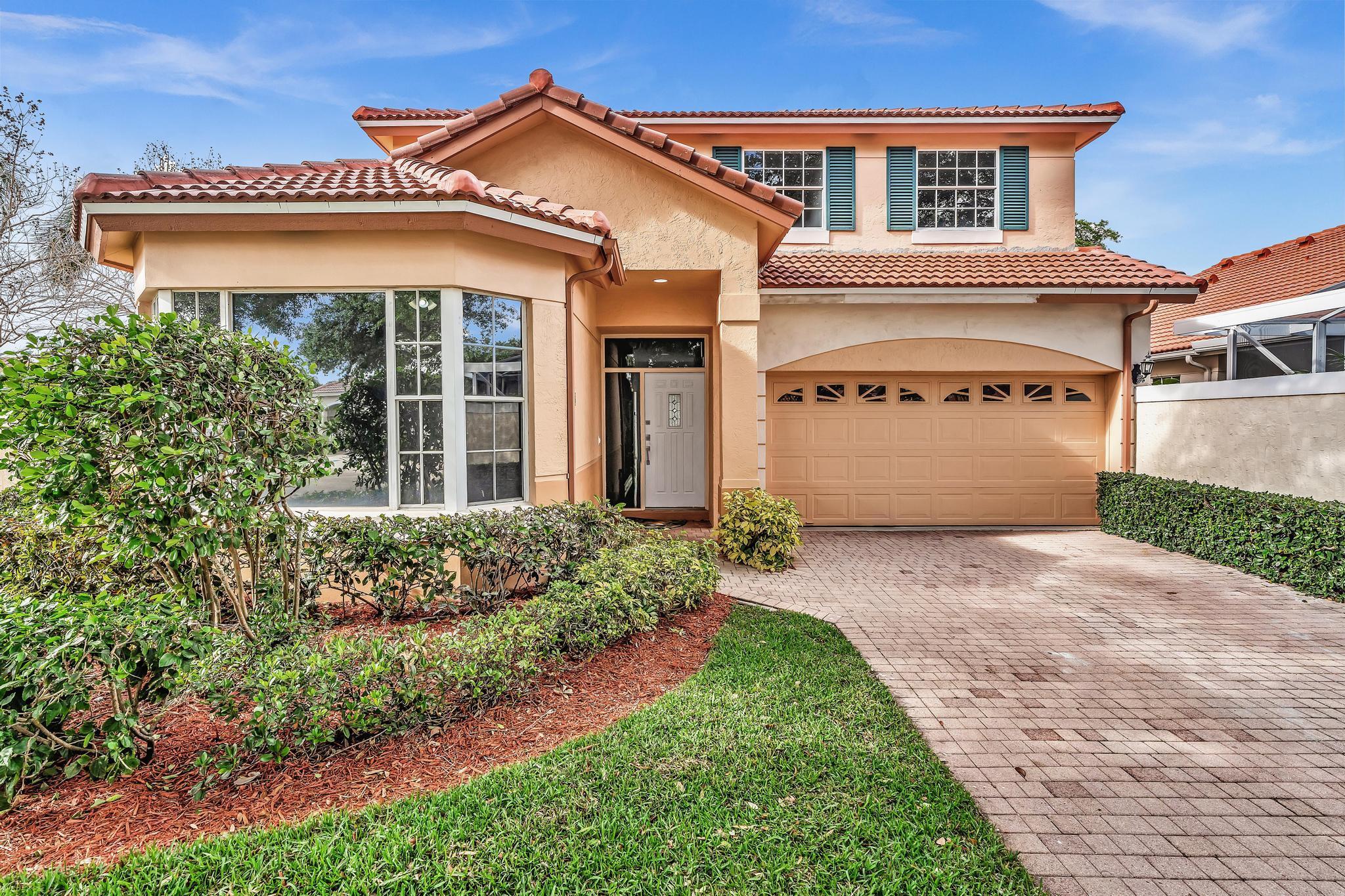 36 Monterey Pointe Dr