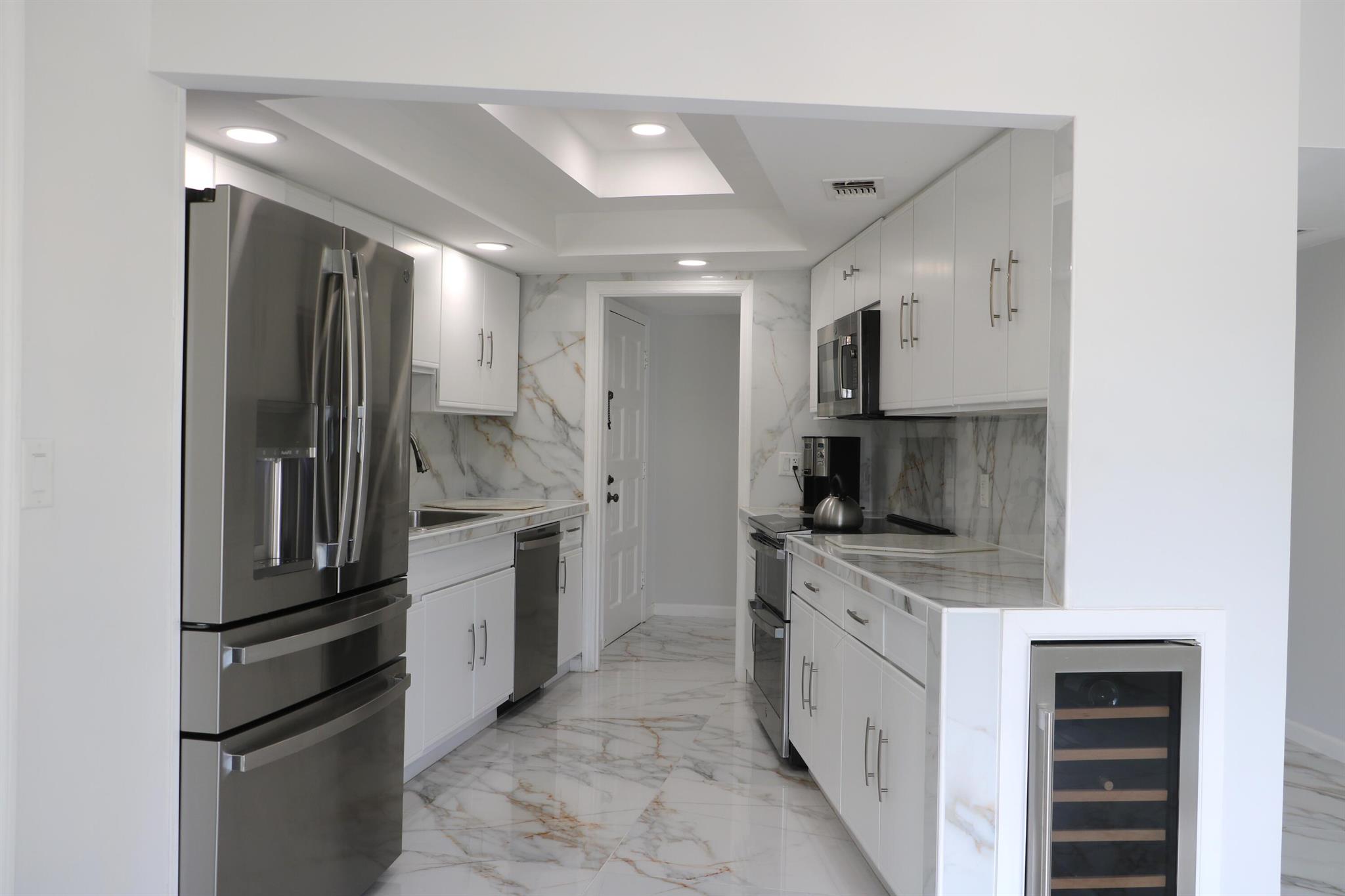 11811 Avenue Of The Pga #3-2f