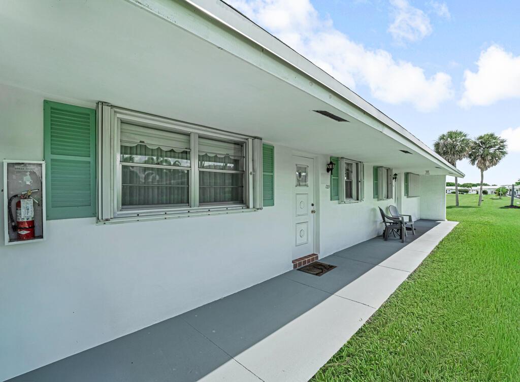500 SW Golfview Ter #129