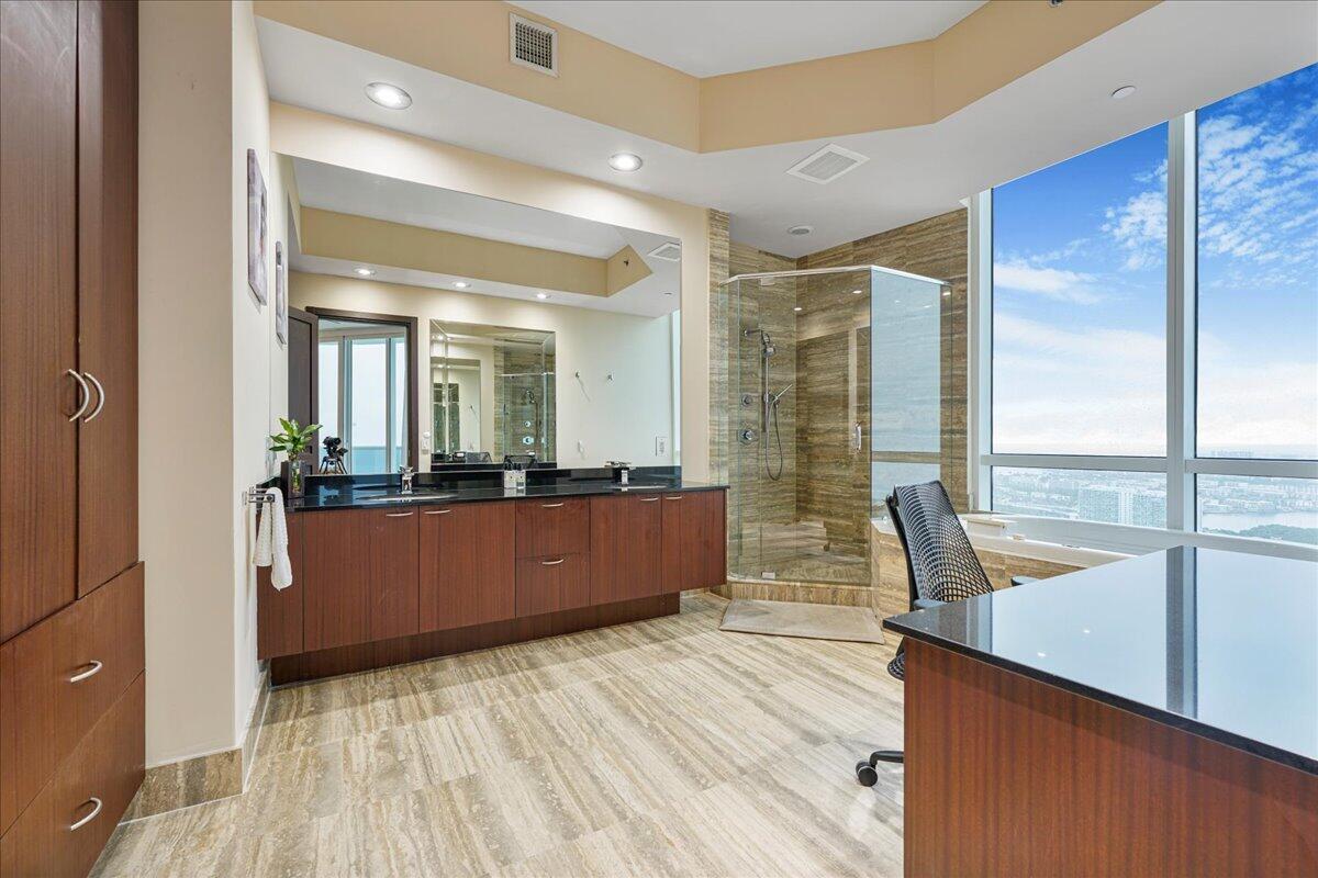 image Tdr Tower Ii Condo18