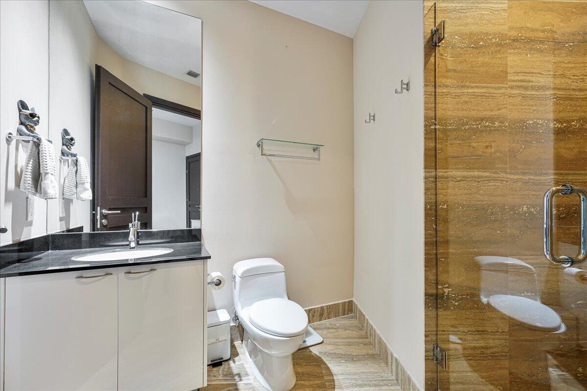 image Tdr Tower Ii Condo23