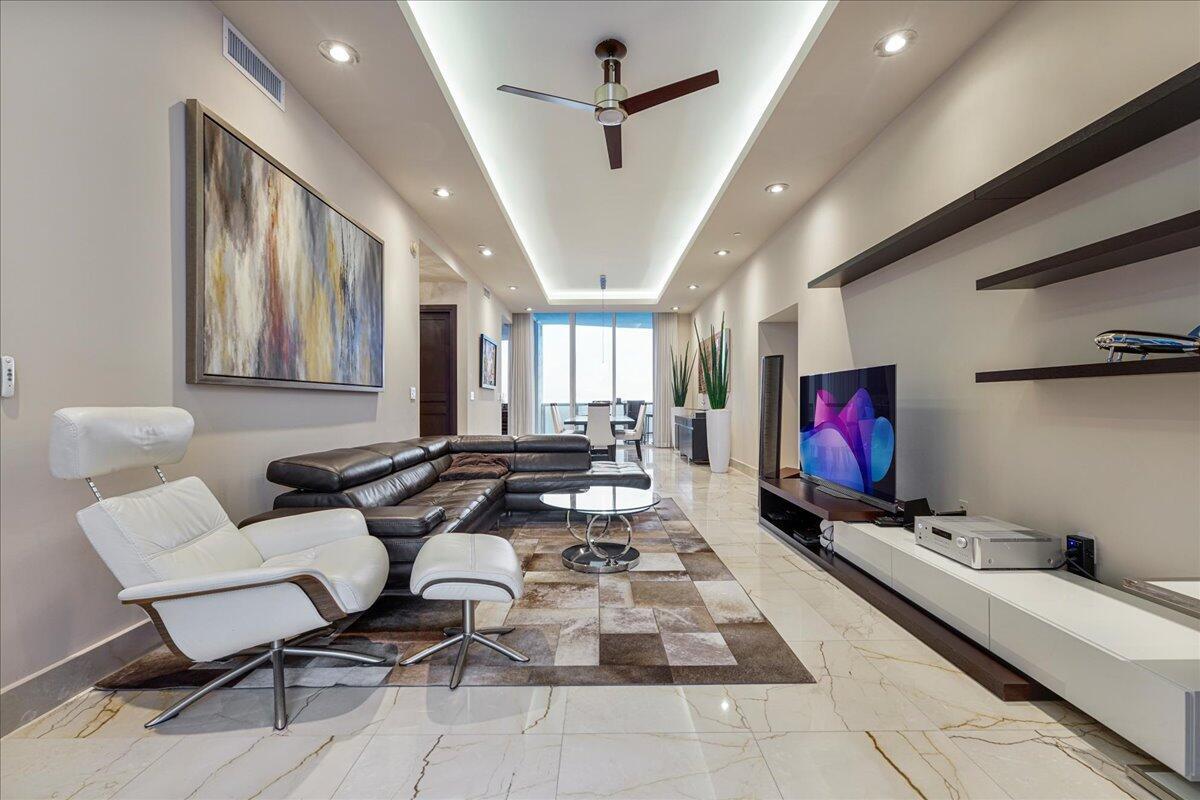 image Tdr Tower Ii Condo2