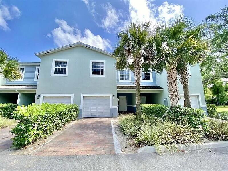 1060 Crystal Way #103