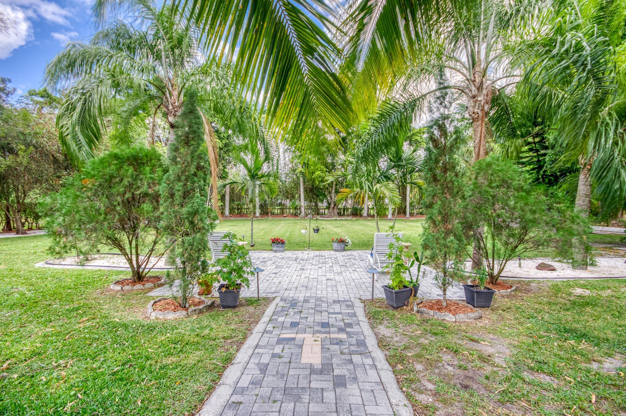 10767 153rd Ct Jupiter, FL 33478