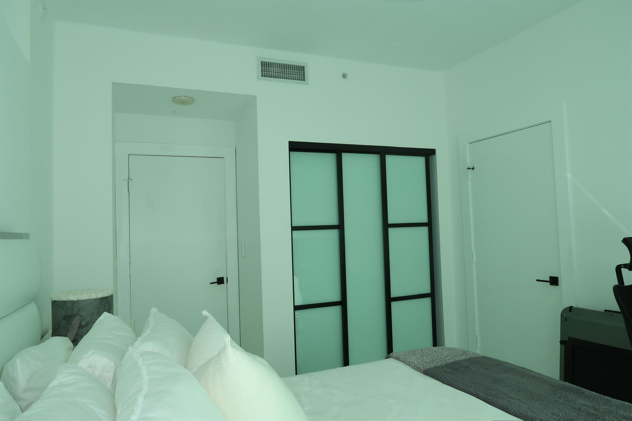 image 900 Biscayne Bay Condo11