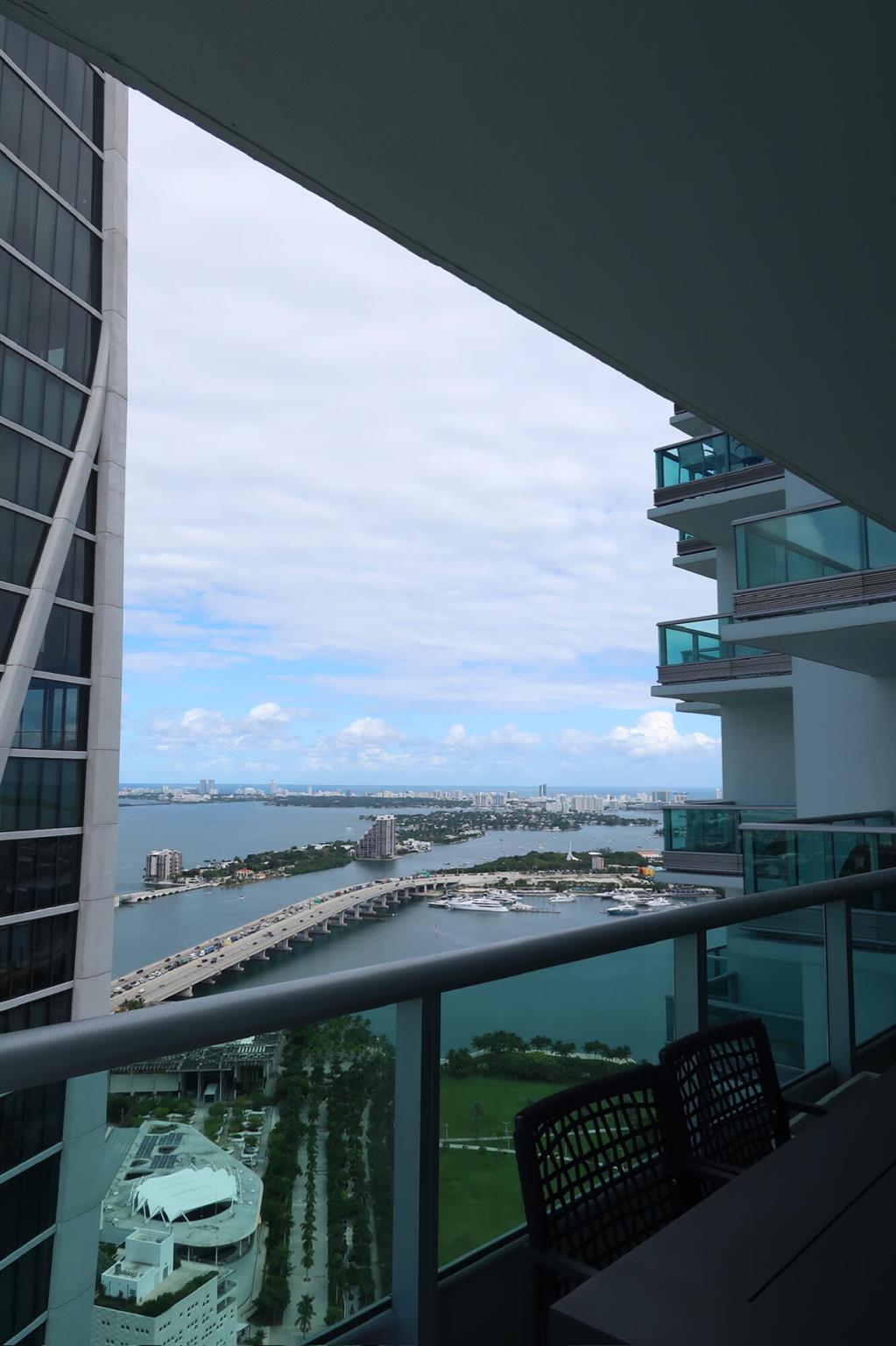 image 900 Biscayne Bay Condo14