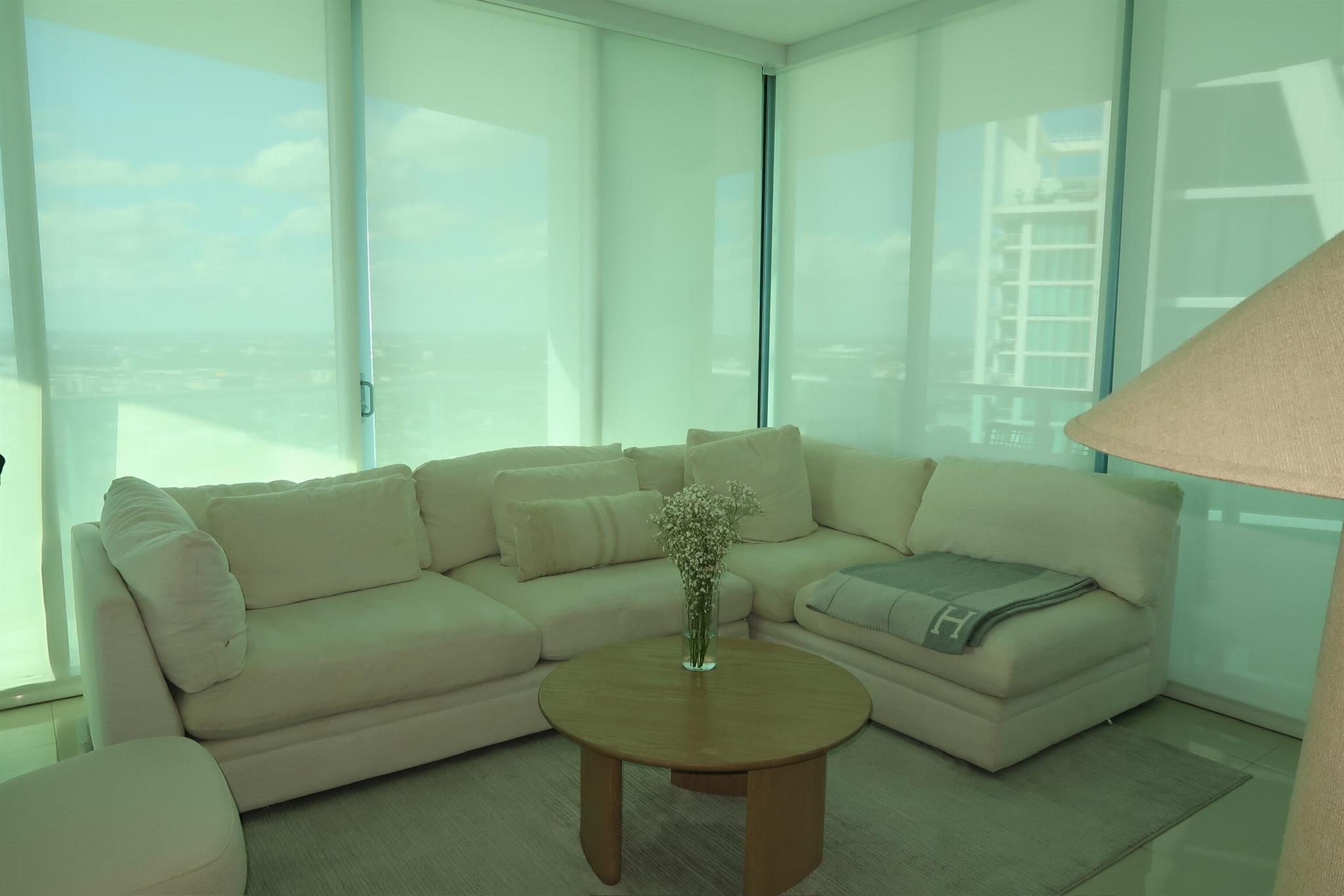 image 900 Biscayne Bay Condo3