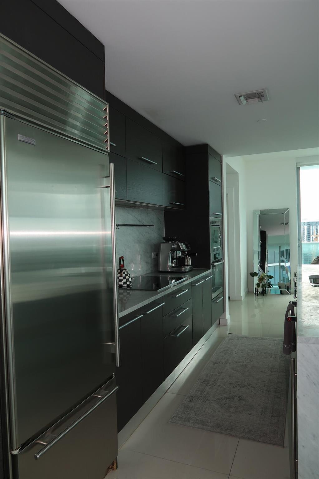 image 900 Biscayne Bay Condo6