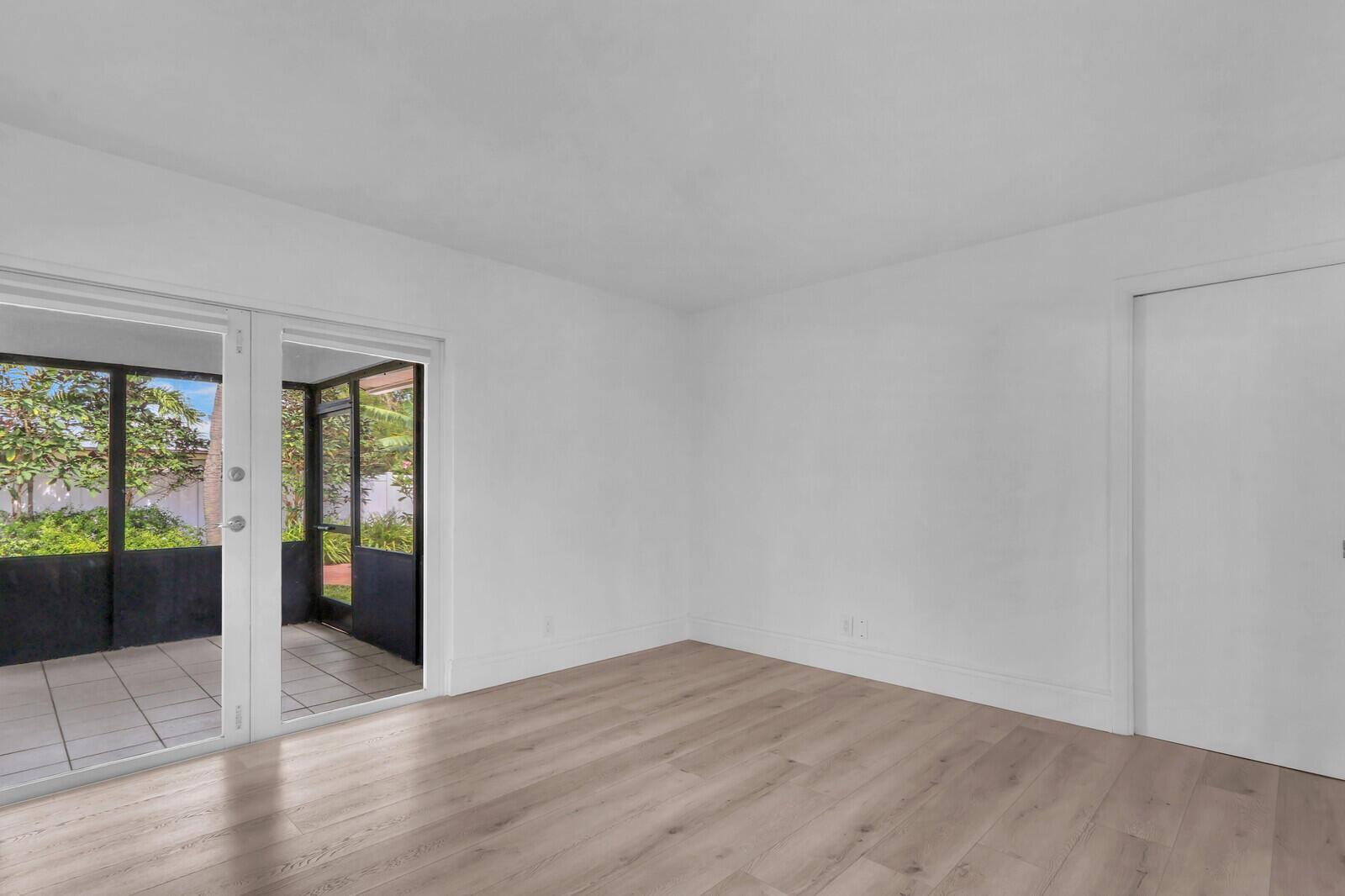 1 Beverly Rd Jupiter, FL 33469