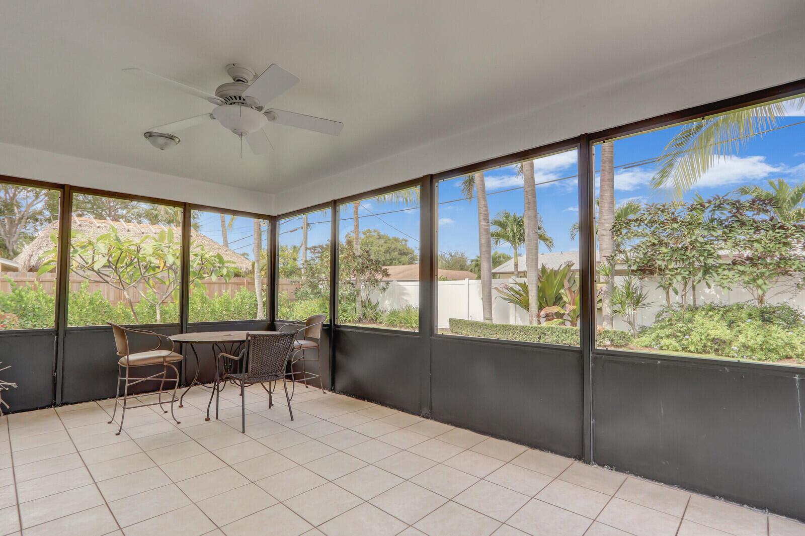 1 Beverly Rd Jupiter, FL 33469