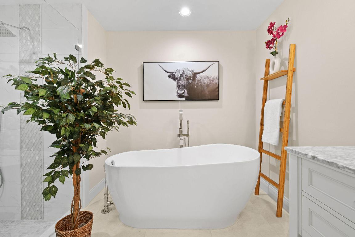 125 Sand Pine Jupiter, FL 33477