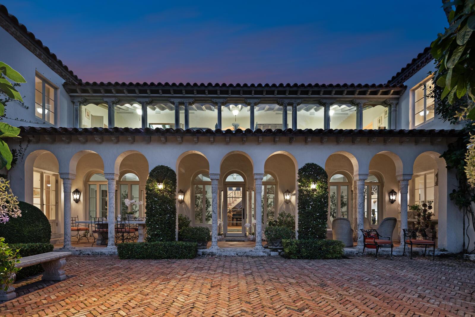 111 Via Del Lago Palm Beach, FL 33480