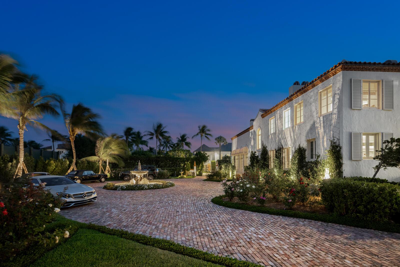 111 Via Del Lago Palm Beach, FL 33480