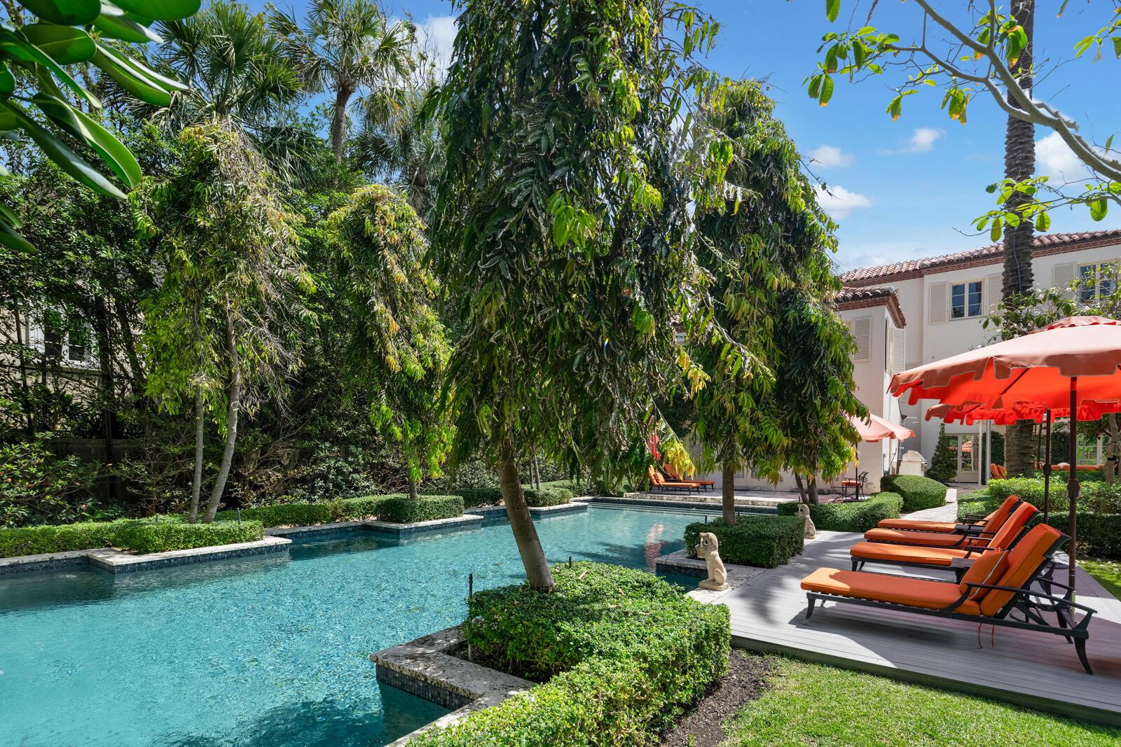 111 Via Del Lago Palm Beach, FL 33480