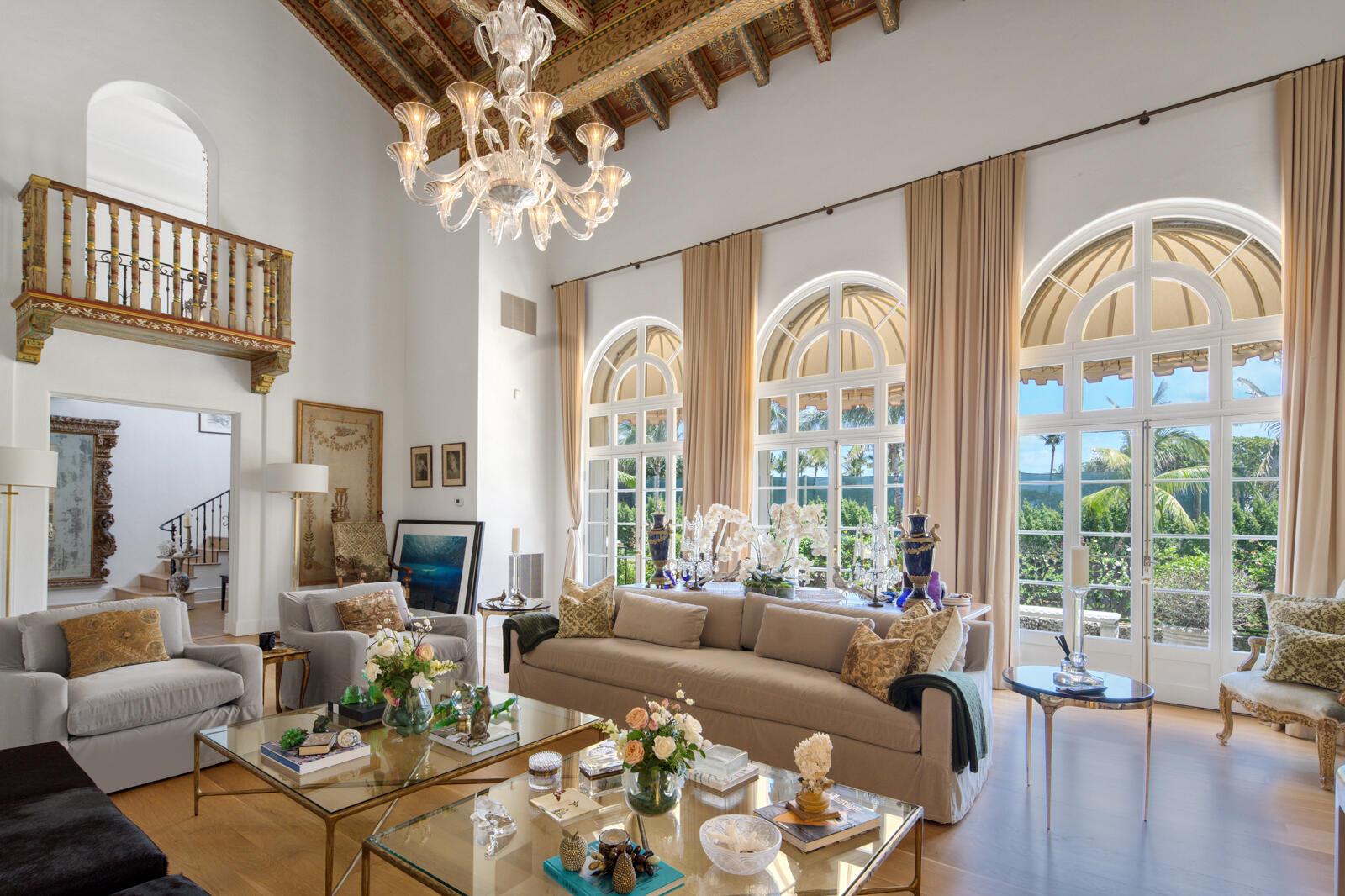 111 Via Del Lago Palm Beach, FL 33480