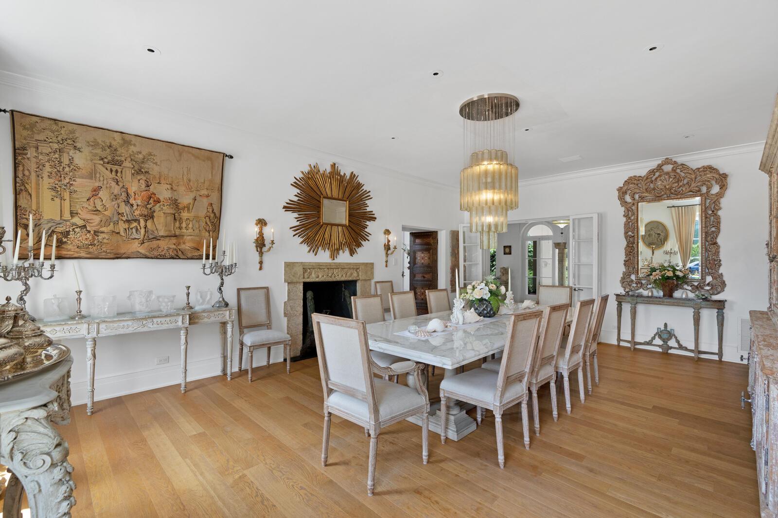 111 Via Del Lago Palm Beach, FL 33480