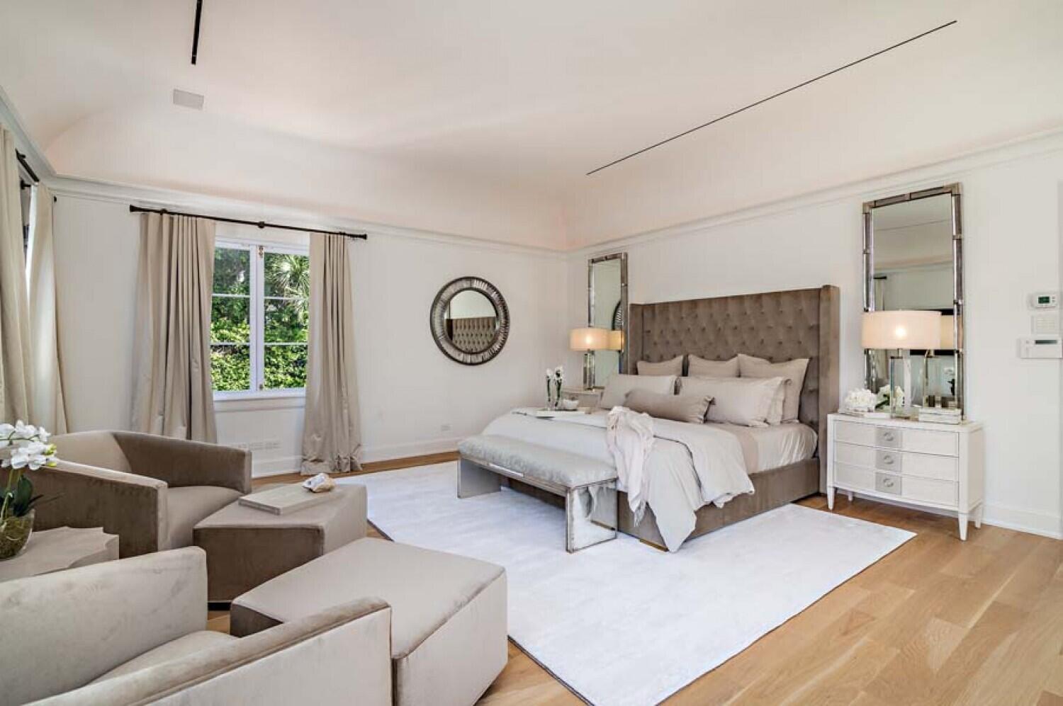 111 Via Del Lago Palm Beach, FL 33480