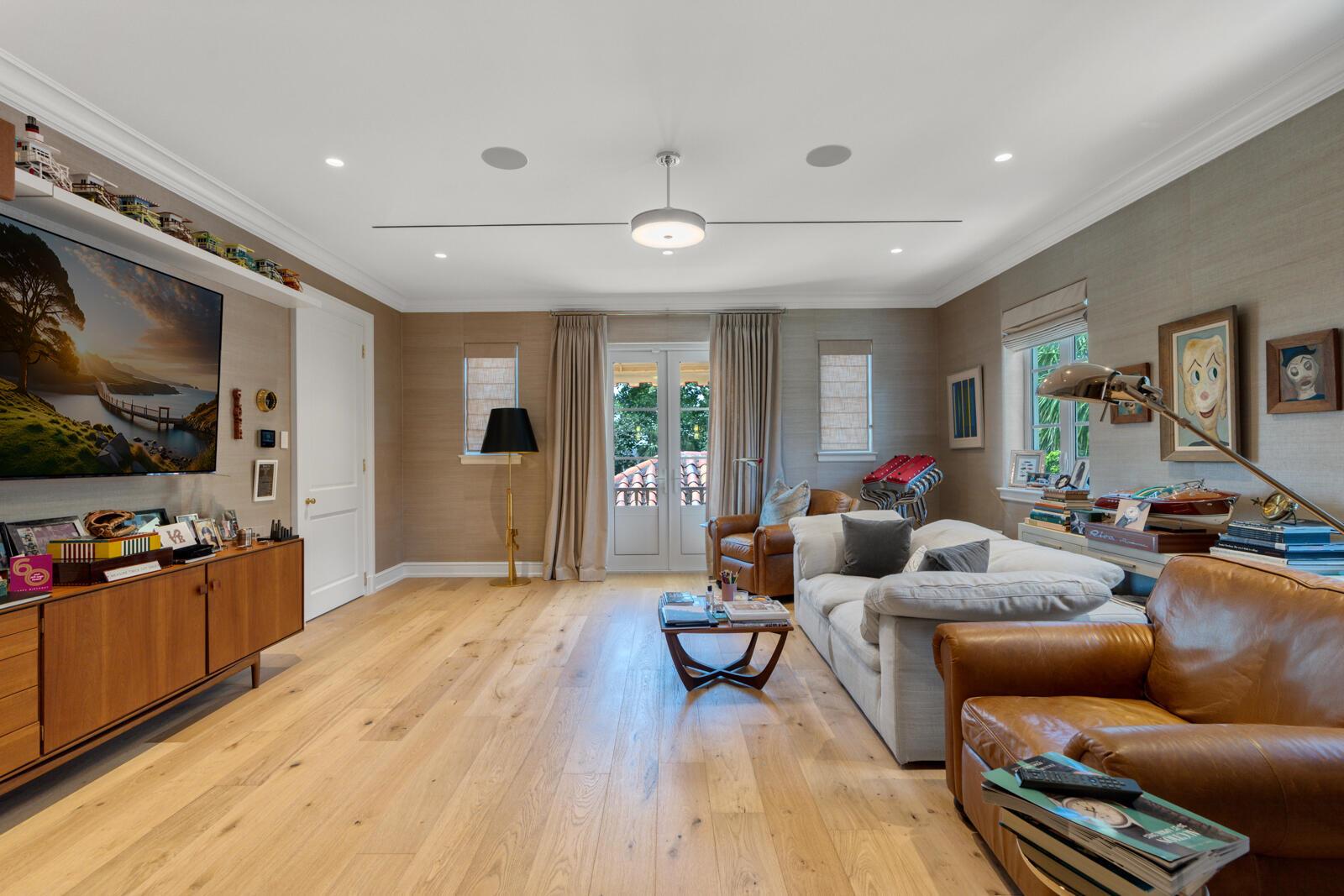 111 Via Del Lago Palm Beach, FL 33480