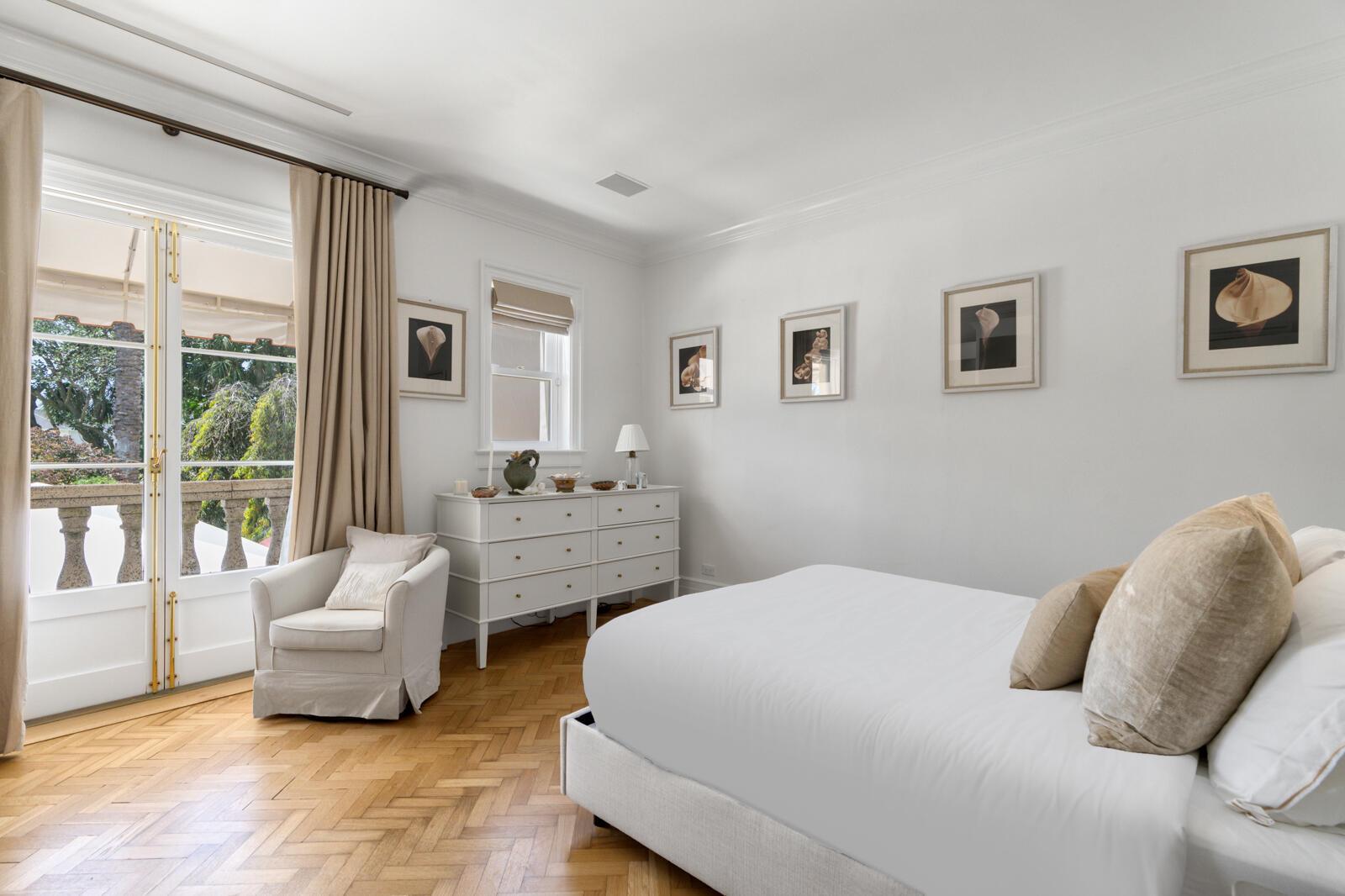 111 Via Del Lago Palm Beach, FL 33480