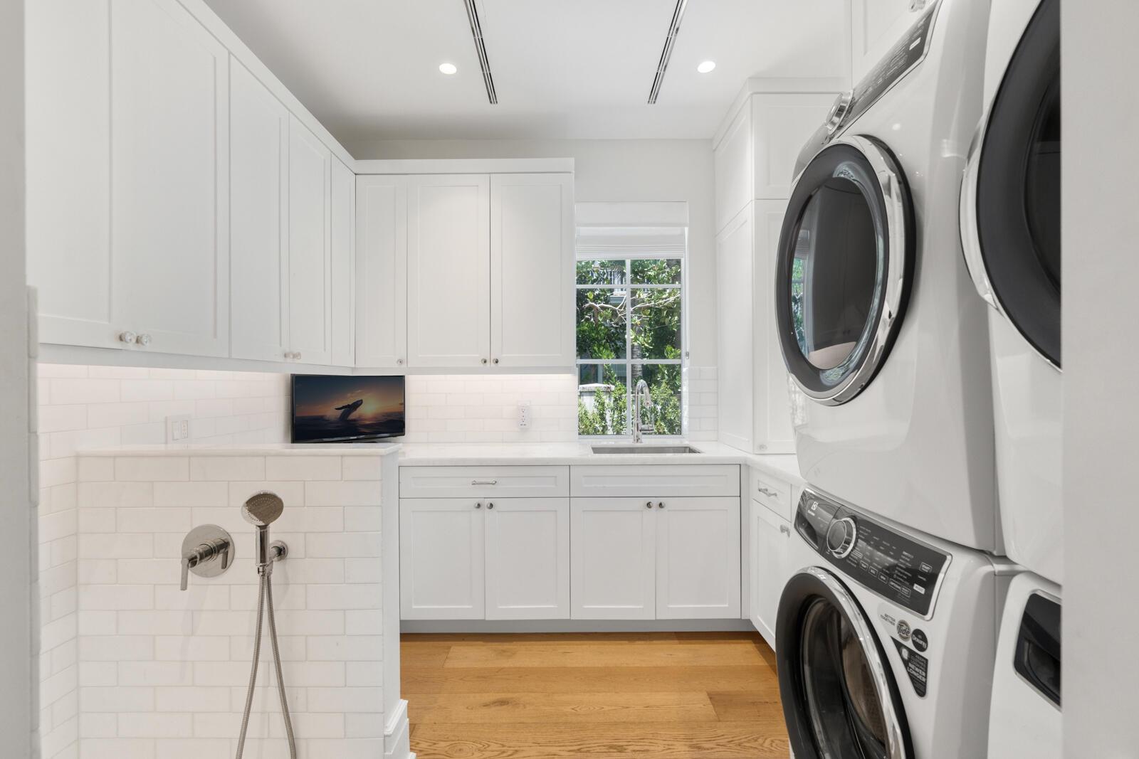 111 Via Del Lago Palm Beach, FL 33480