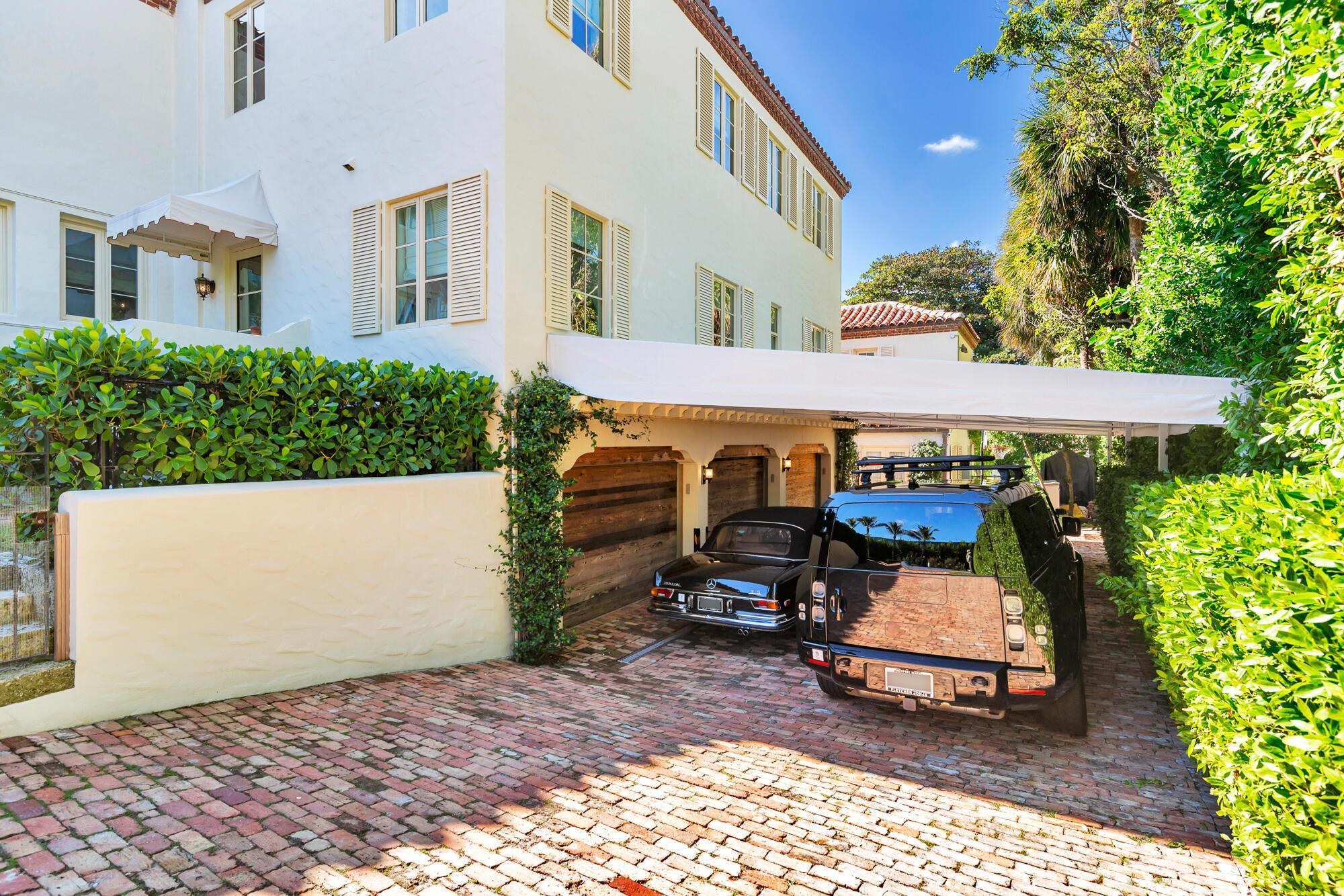 111 Via Del Lago Palm Beach, FL 33480