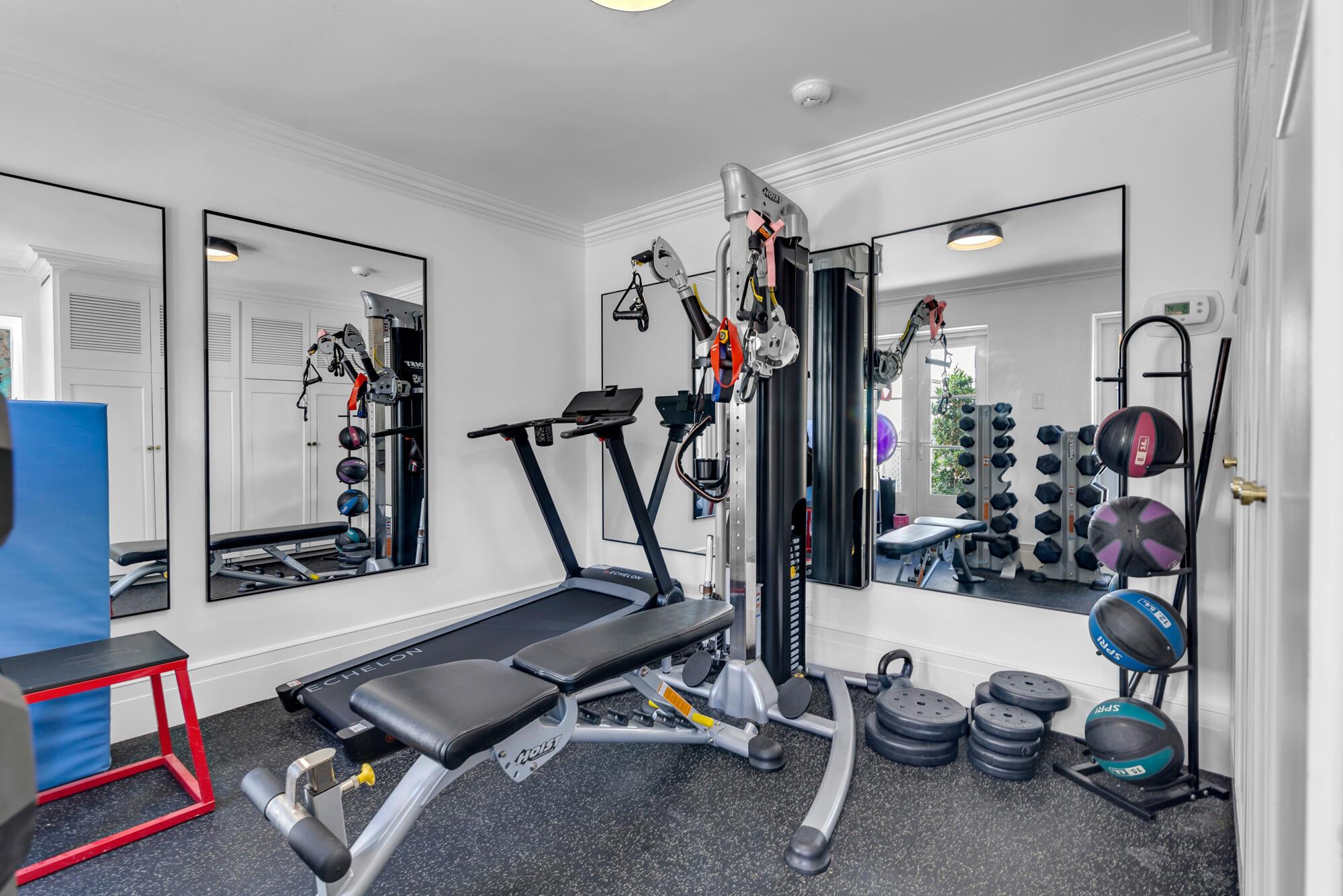 111 Via Del Lago Palm Beach, FL 33480