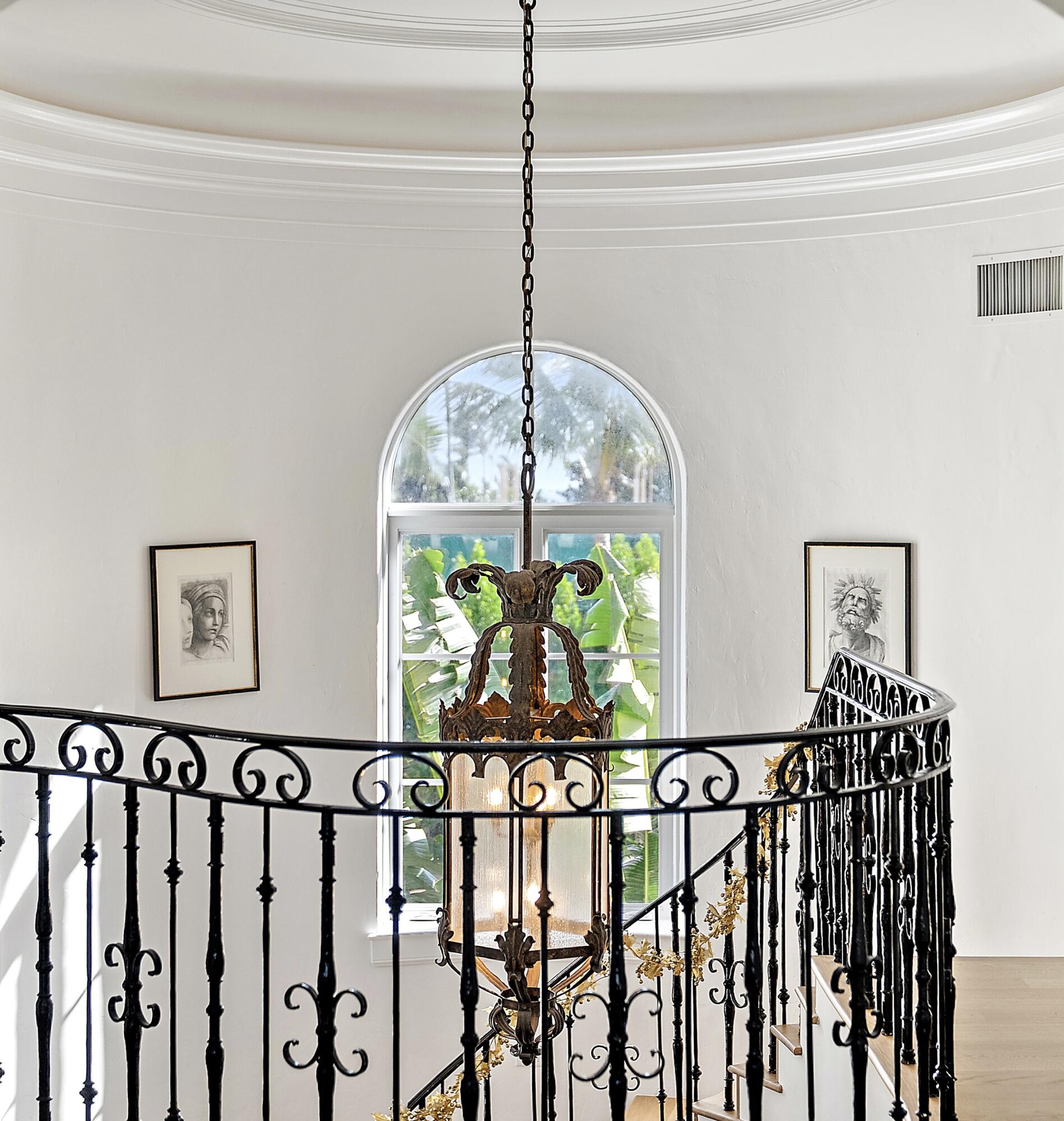 111 Via Del Lago Palm Beach, FL 33480