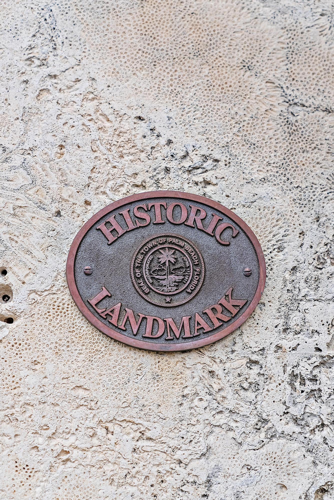 111 Via Del Lago Palm Beach, FL 33480