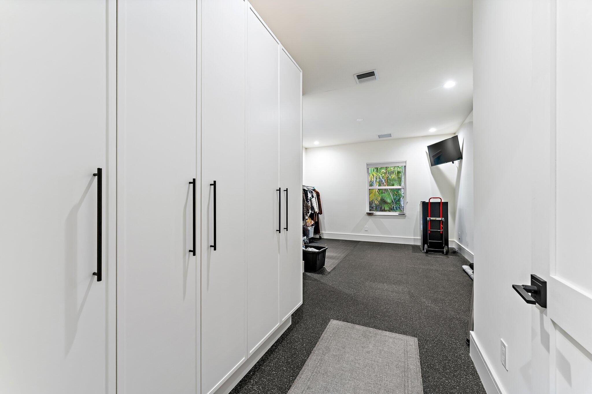 5255 Counter Play Palm Beach Gardens, FL 33418