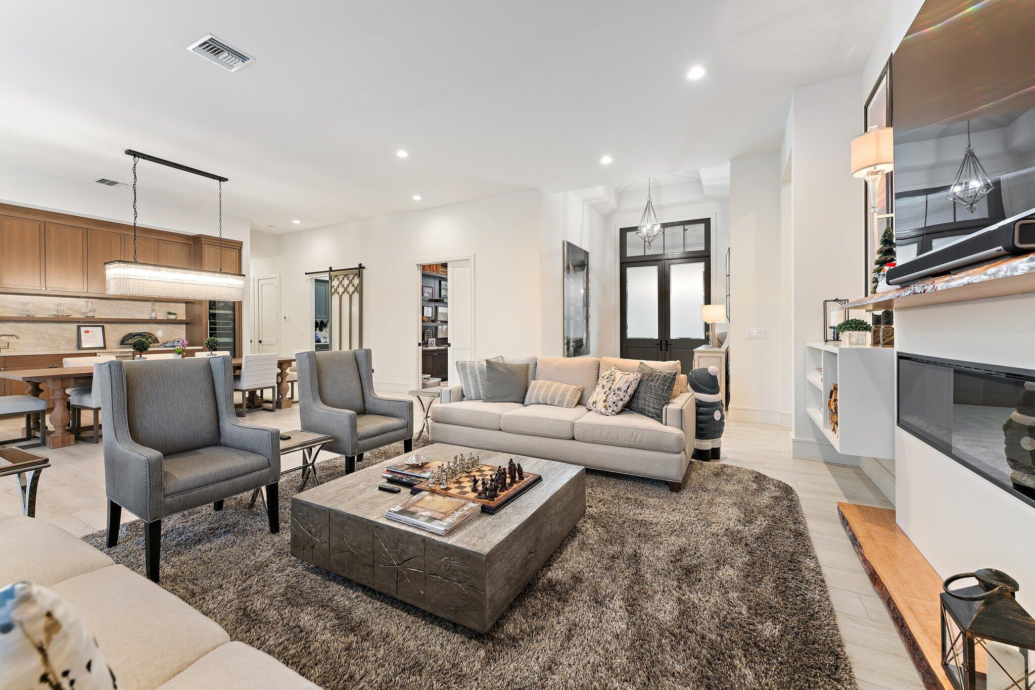 5255 Counter Play Palm Beach Gardens, FL 33418