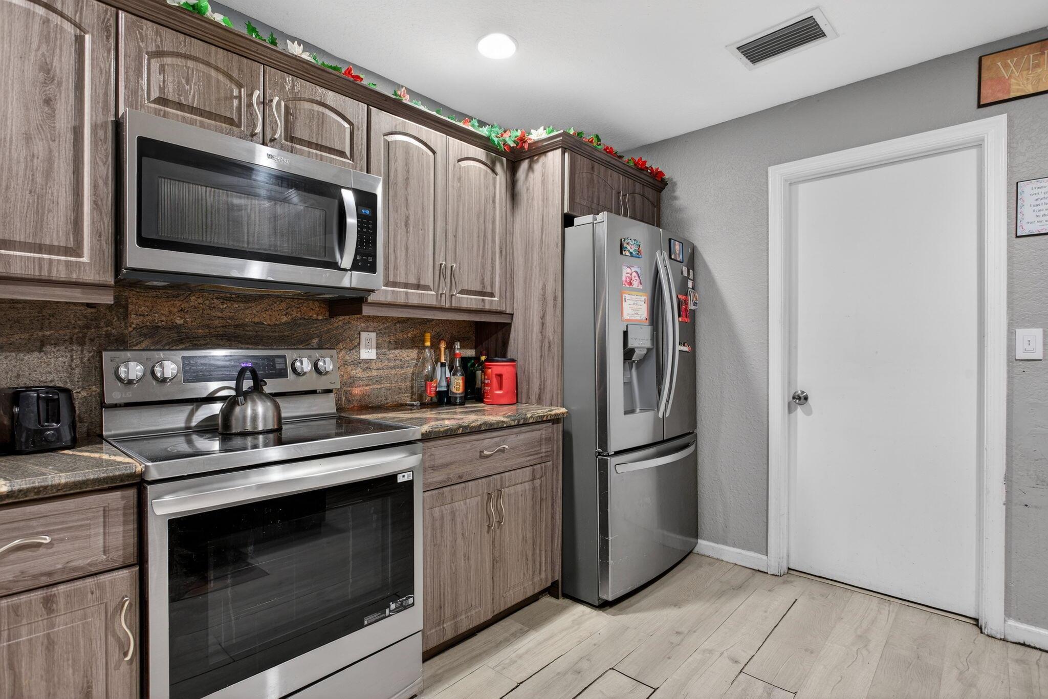 2636 NW 9th Ct Pompano Beach, FL 33069