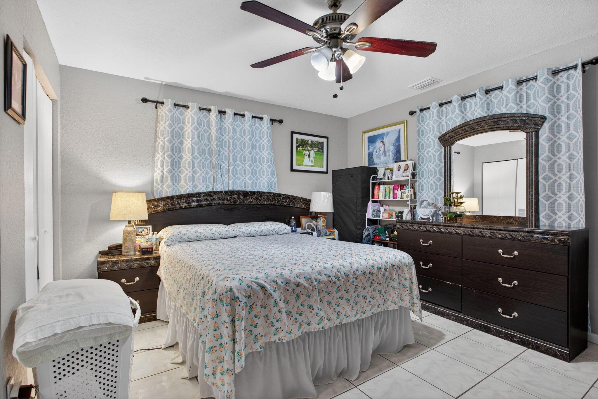 2636 NW 9th Ct Pompano Beach, FL 33069