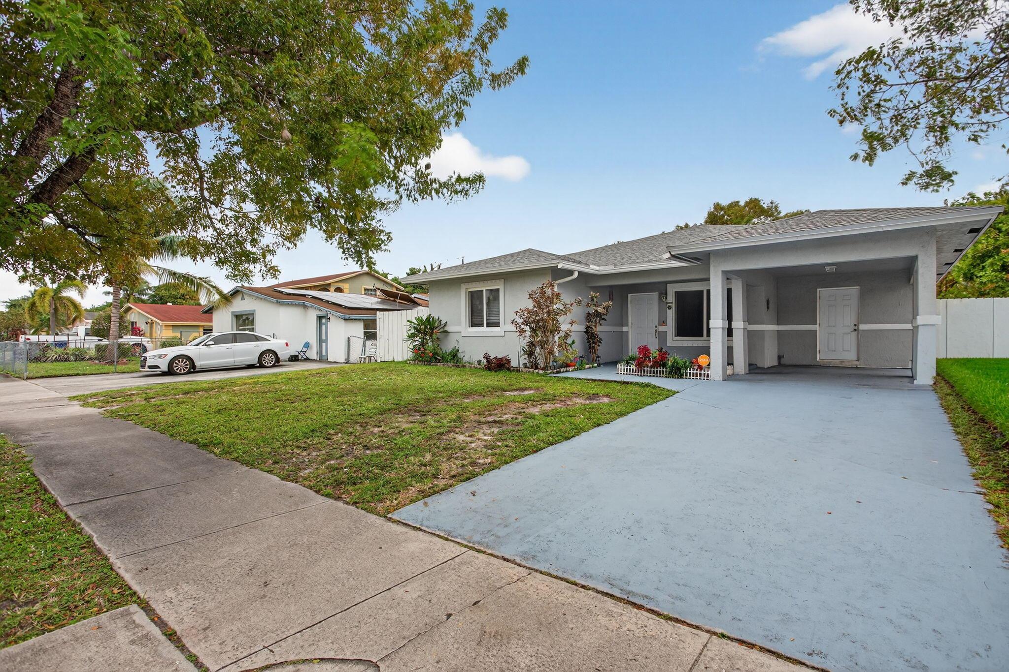 2636 NW 9th Ct Pompano Beach, FL 33069