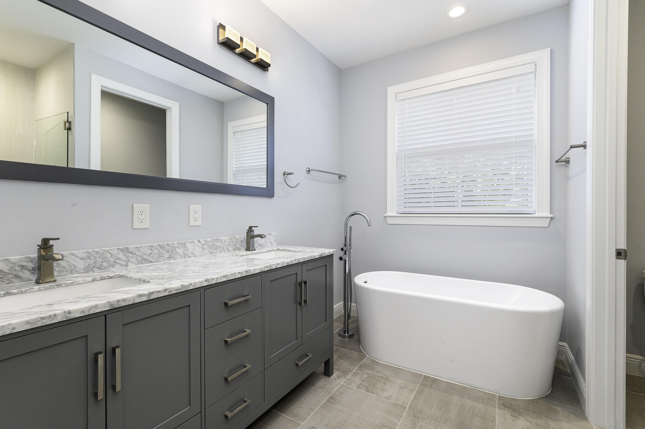 1031 NE 13th Fort Lauderdale, FL 33304