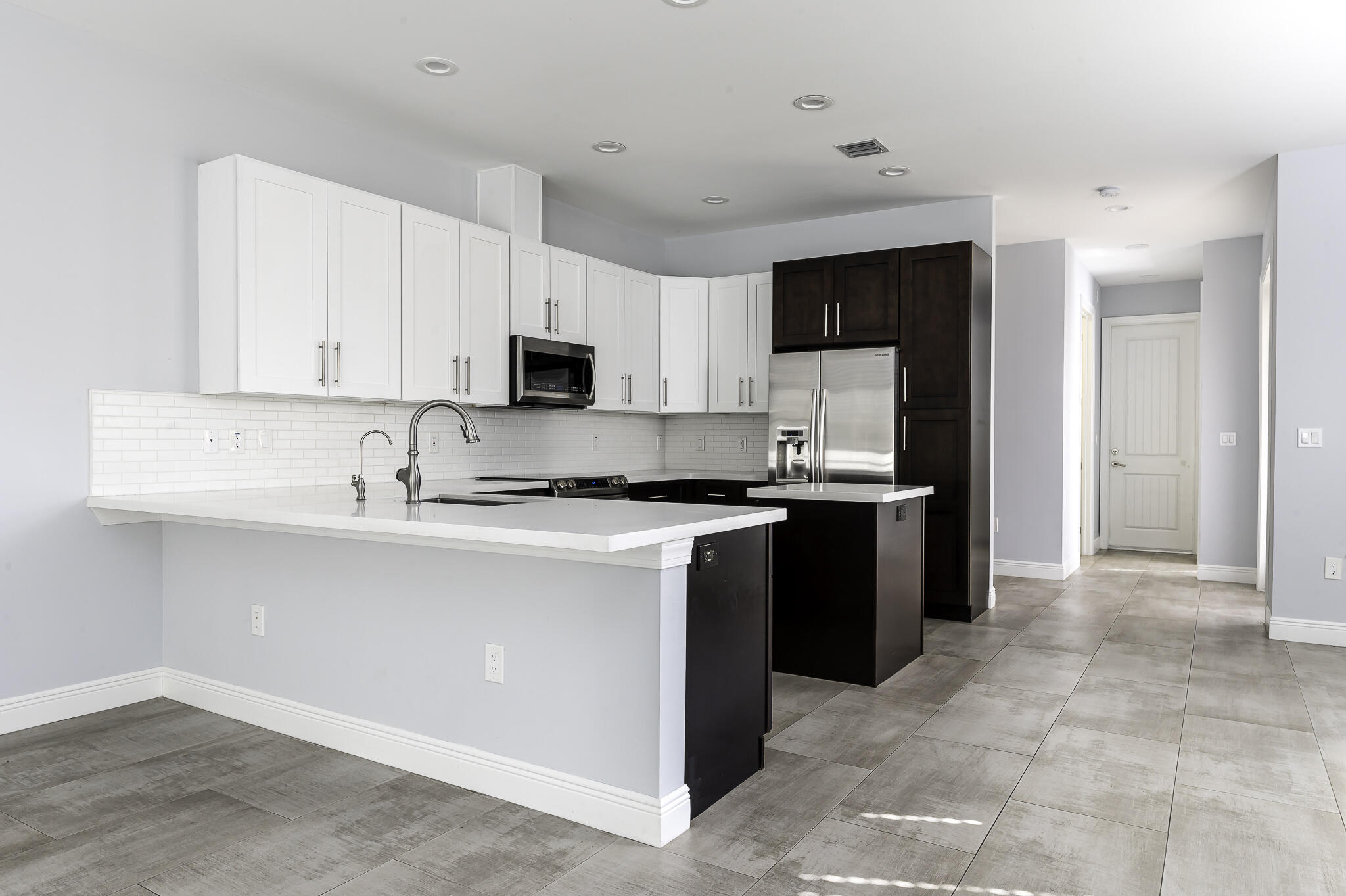 1031 NE 13th Fort Lauderdale, FL 33304