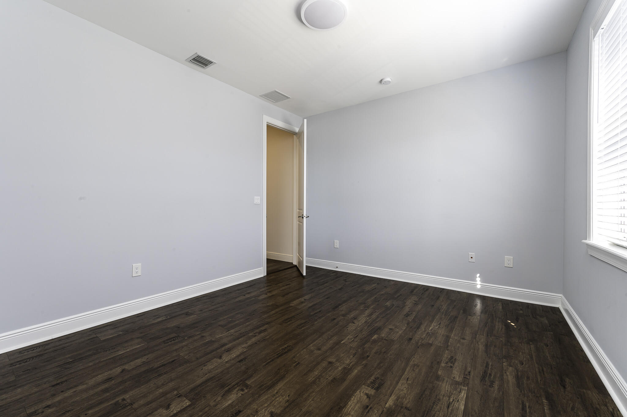 1031 NE 13th Fort Lauderdale, FL 33304