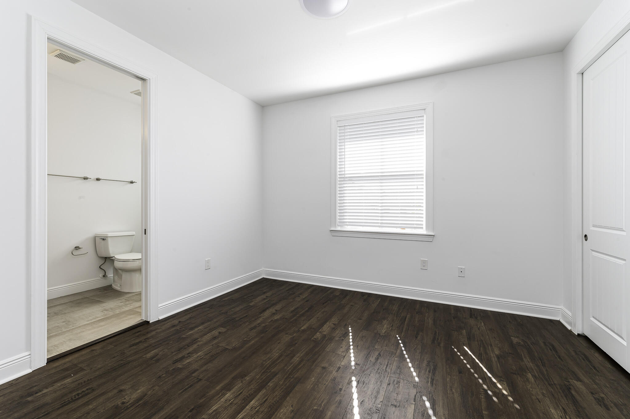 1031 NE 13th Fort Lauderdale, FL 33304