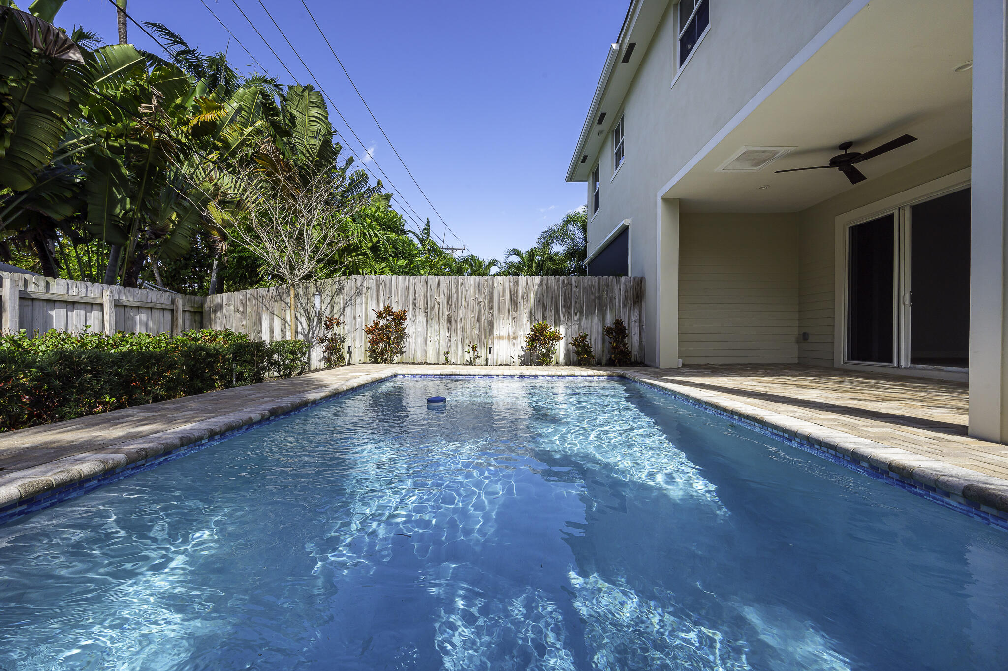 1031 NE 13th Fort Lauderdale, FL 33304