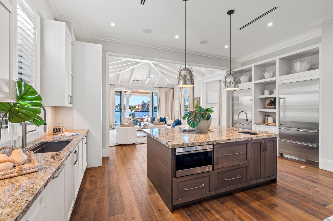 1002 Seasage Delray Beach, FL 33483